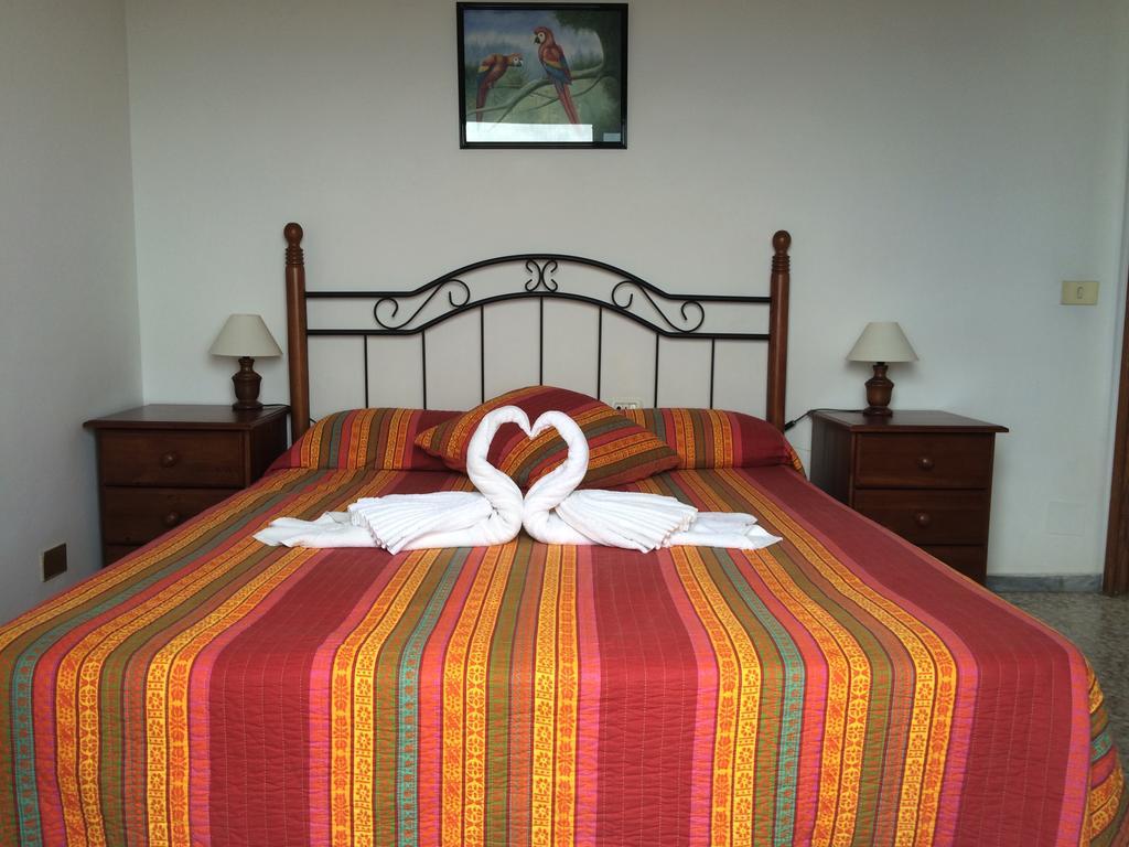 Apartamentos Dominguez Calera Phòng bức ảnh