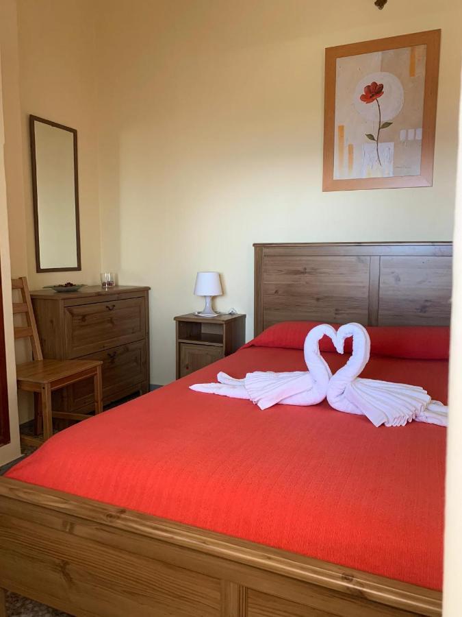 Apartamentos Dominguez Calera Ngoại thất bức ảnh